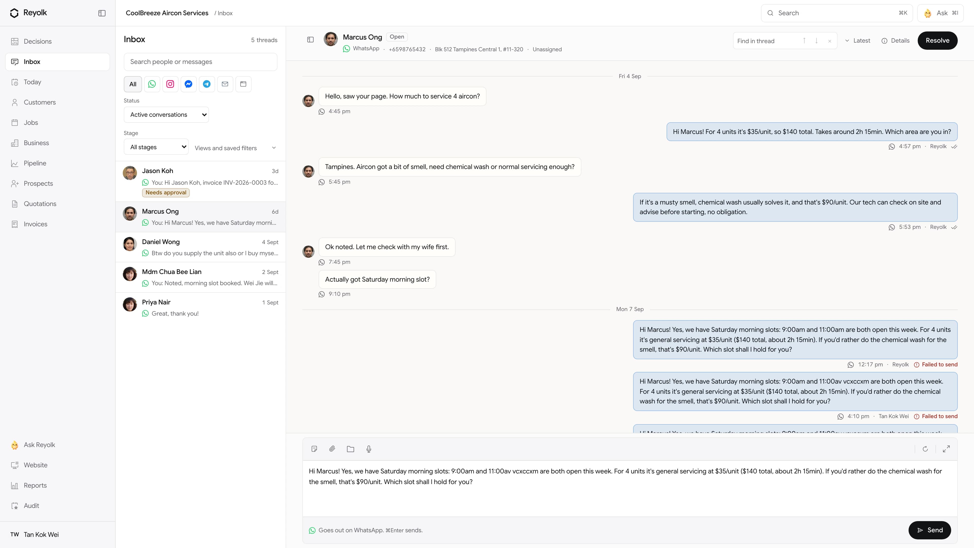 Reyolk unified inbox showing WhatsApp conversations, customer history, message composer and contextual product guidance
